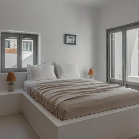 Siora Of Paros - Ammiralis & Castelis Feriehus *