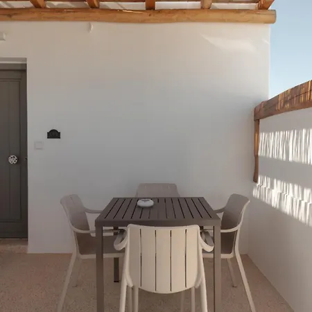 Ferienhaus Siora Of Paros - Ammiralis & Castelis *