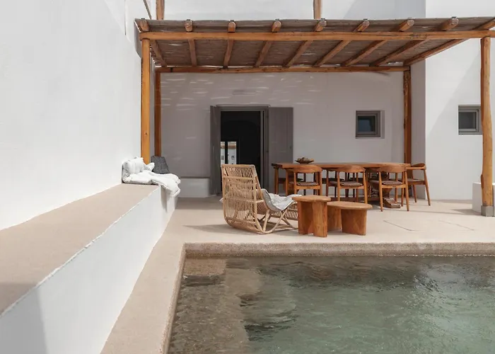 Siora Of Paros - Ammiralis & Castelis *